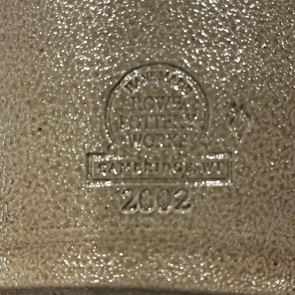 Vintage 2002 Rowe Pottery**Limited Edition**Albany
Slip** Pitcher with TAG - Picture 3 of 6